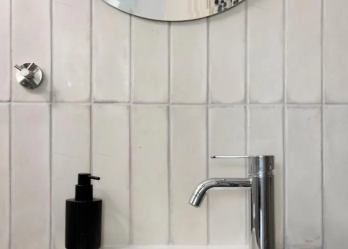 Amazing Two Bedroom לרנקה