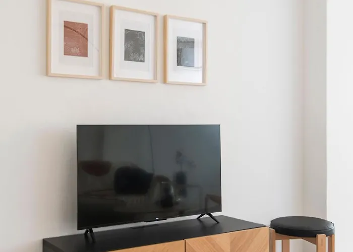 דירה Amazing Two Bedroom *