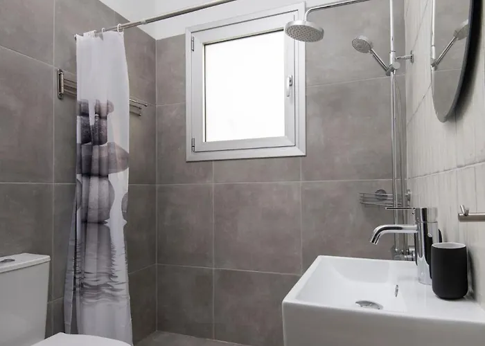 דירה Amazing Two Bedroom *
